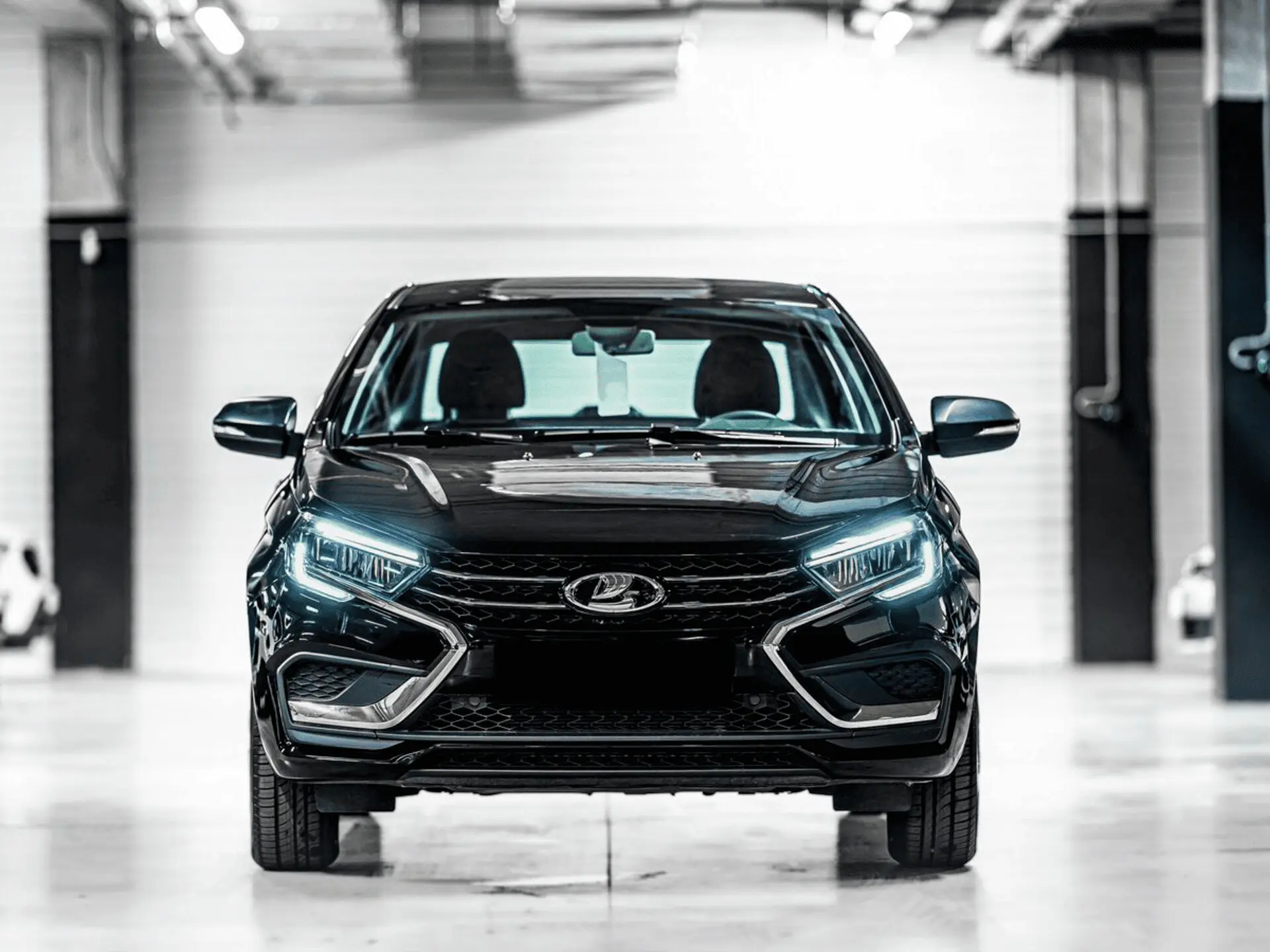 Lada Vesta Седан - фото №2