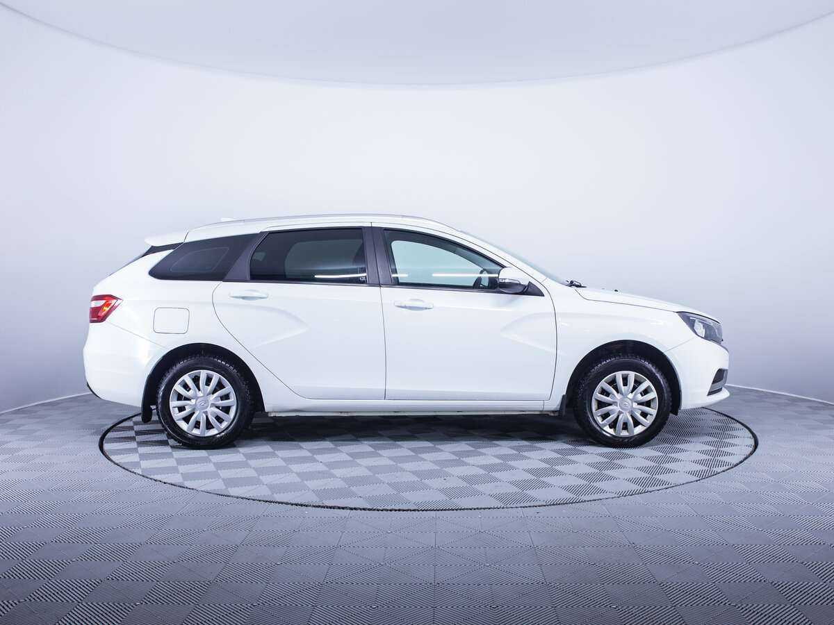 Lada (ВАЗ) Vesta SW, 2018 - фото №4