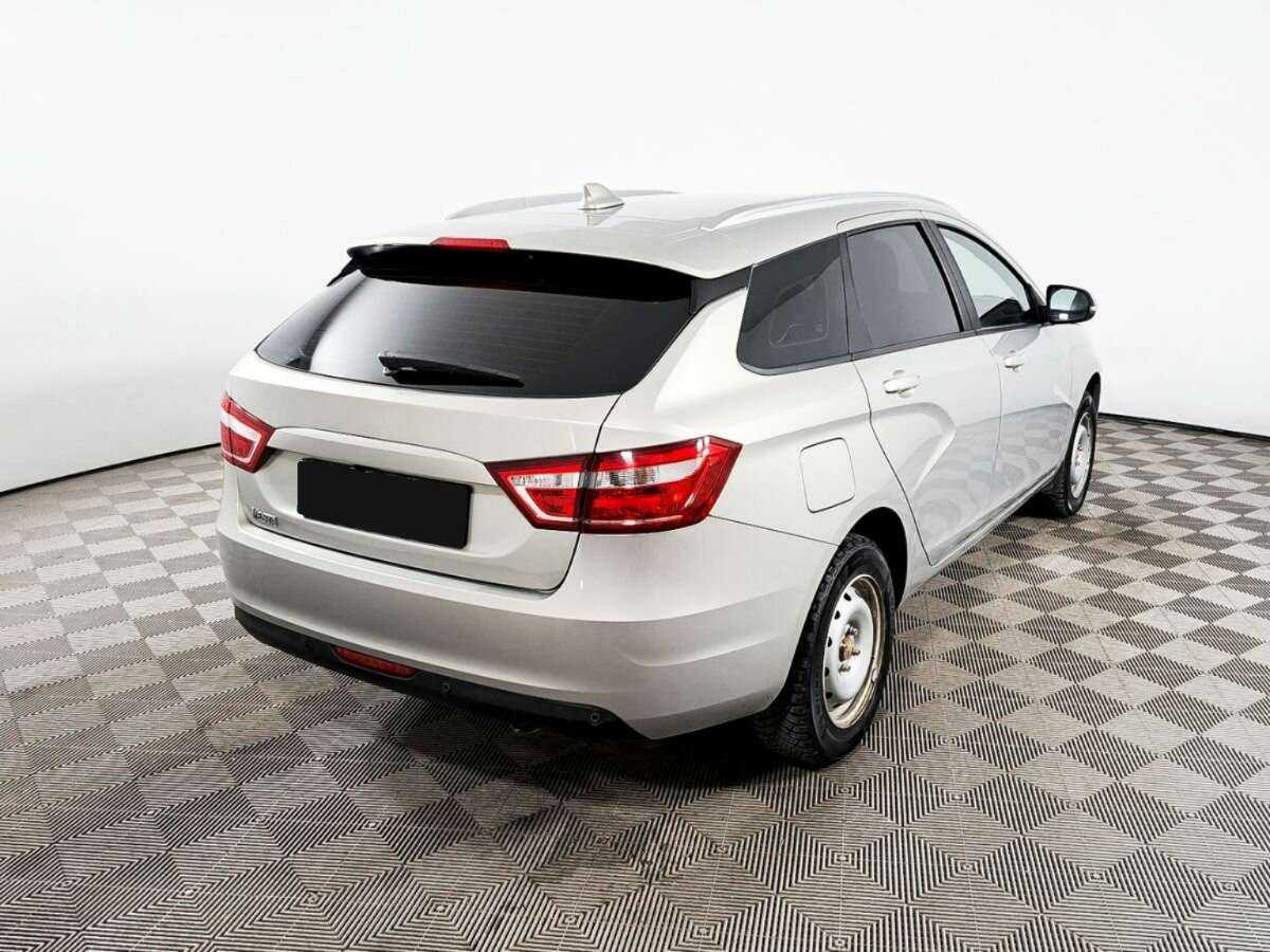 Lada (ВАЗ) Vesta SW, 2019 - фото №3